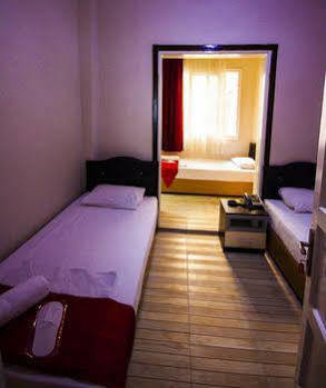Cicek Palas Otel Smirne Esterno foto